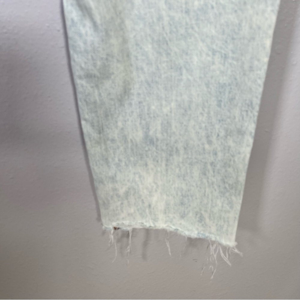 American eagle light wash distressed raw hem denim mom jeans high rise 12R - Picture 8 of 12